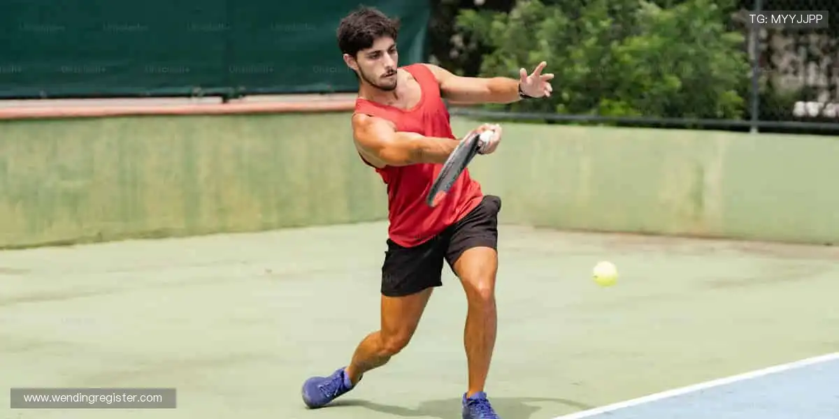 🏆冠军同款，周边好物助你闪耀赛场！